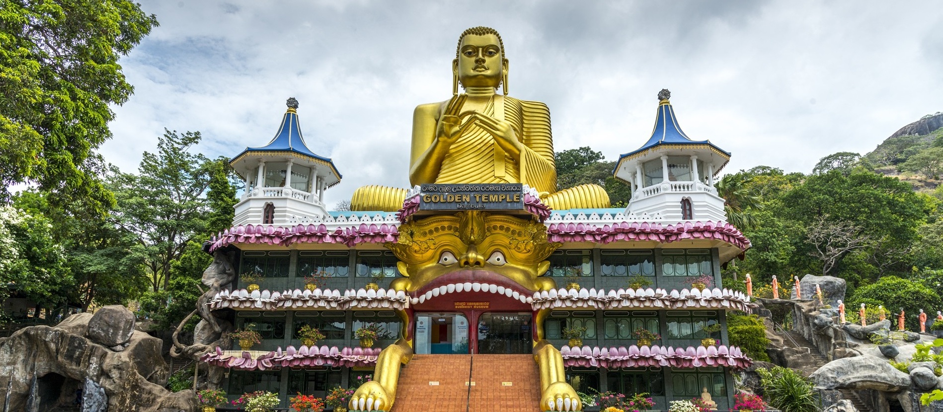 Dambulla Cave Temple
